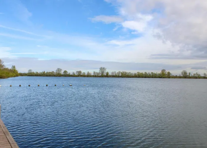 Awesome Ship In With Kitchen Bateau-hôtel 4*